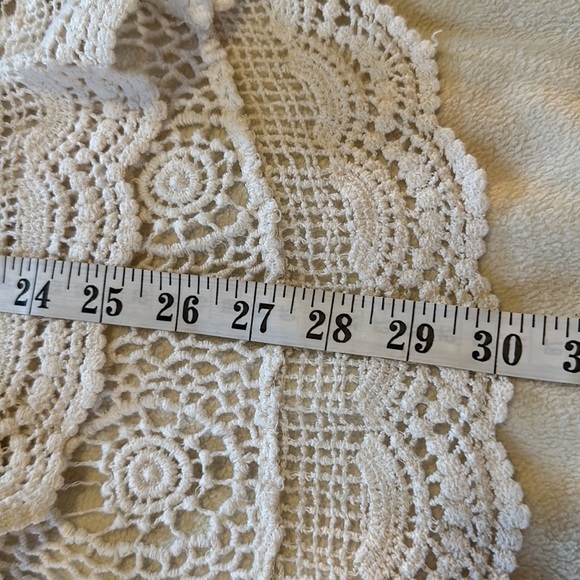 Beautiful white crochet DB Established 1962 skirt size large - Picture 7 of 7